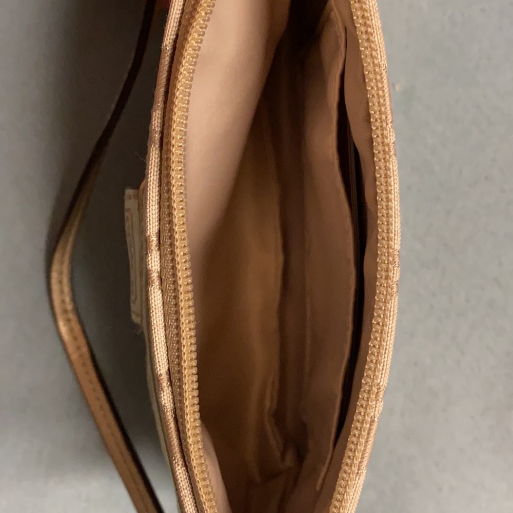 Coach wristlet - Picture 3 of 3